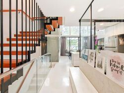 Charlton 27 (D19), Terrace #617667651